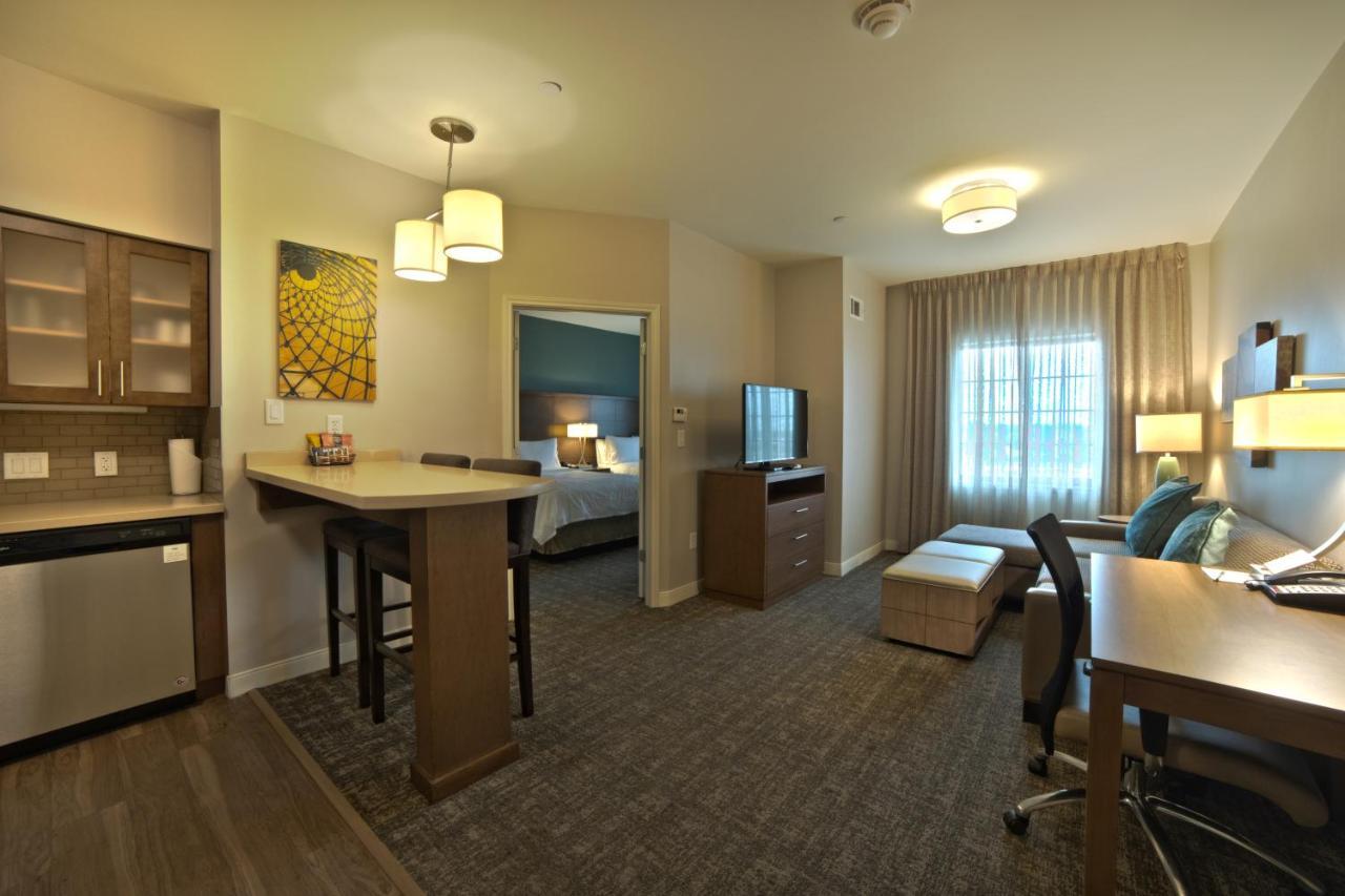Staybridge Houston - Beltway 8 E By Ihg Hotel